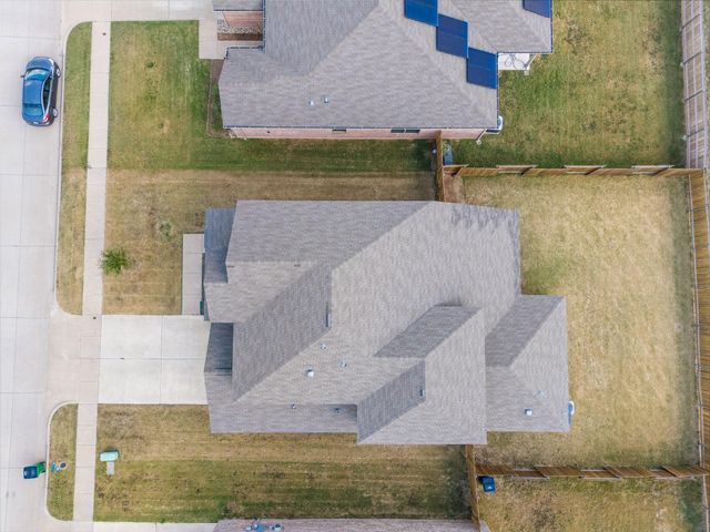 1037 Mcdonald Drive, Crowley, TX 76036