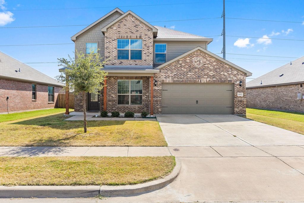 1037 Mcdonald Drive, Crowley, TX 76036