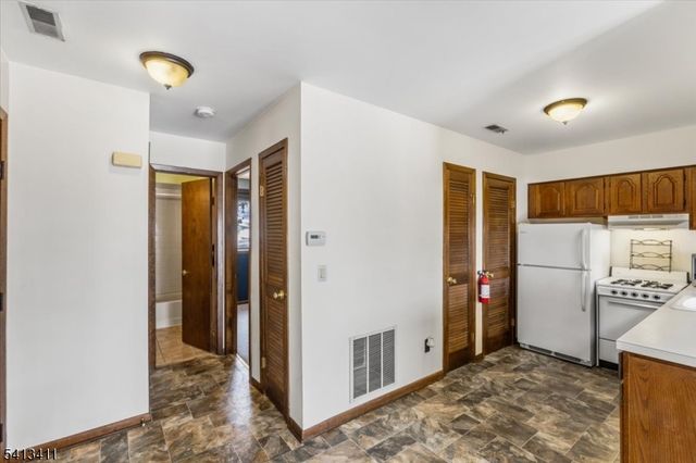 2 Squaw Valley Ct 6, Vernon Twp., NJ 07462