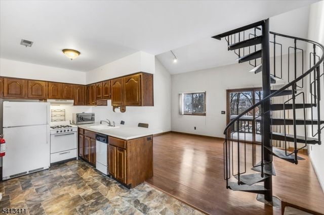 2 Squaw Valley Ct 6, Vernon Twp., NJ 07462