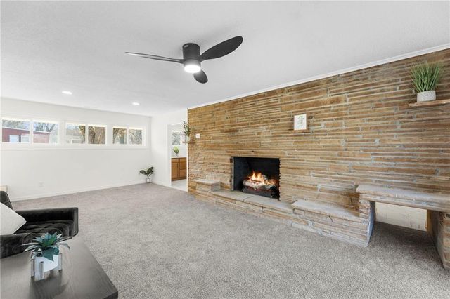 12012 E 37th Street S, Independence, MO 64052