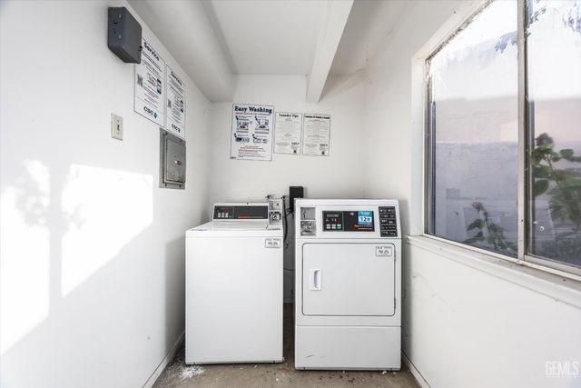 3333 El Encanto Court 32, Bakersfield, CA 93301