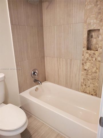 1230 NE 139th St 409, North Miami, FL 33161