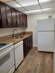 1230 NE 139th St 409, North Miami, FL 33161