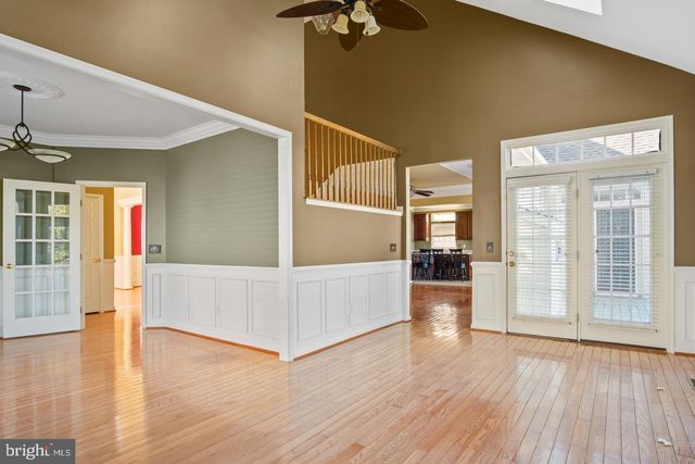 211 PARK GATE DR SE, Leesburg, VA 20175