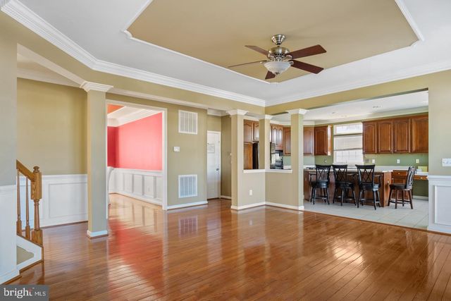 211 PARK GATE DR SE, Leesburg, VA 20175