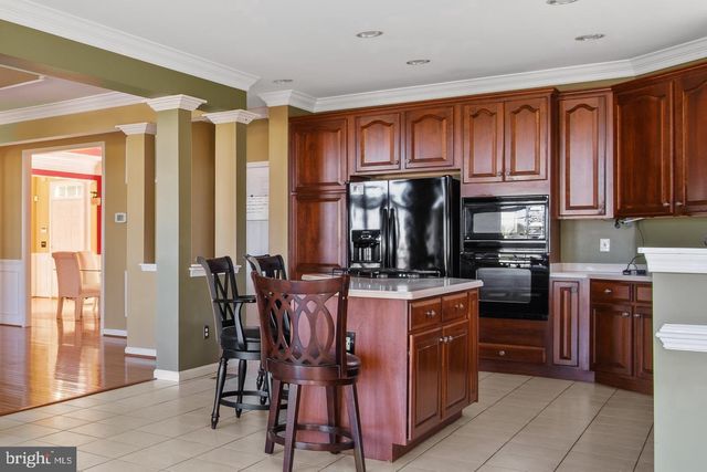 211 PARK GATE DR SE, Leesburg, VA 20175