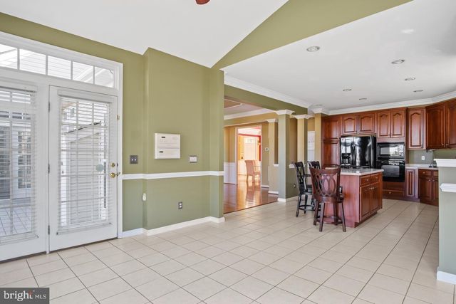 211 PARK GATE DR SE, Leesburg, VA 20175