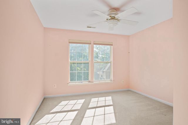 211 PARK GATE DR SE, Leesburg, VA 20175