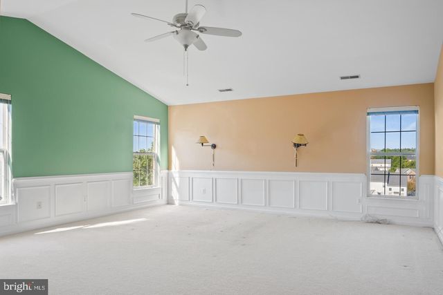 211 PARK GATE DR SE, Leesburg, VA 20175