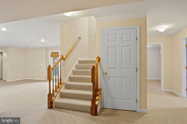 211 PARK GATE DR SE, Leesburg, VA 20175