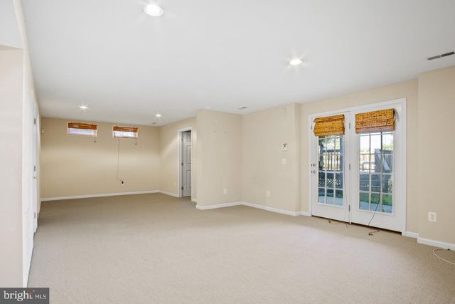 211 PARK GATE DR SE, Leesburg, VA 20175
