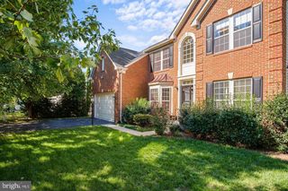 211 PARK GATE DR SE, Leesburg, VA 20175