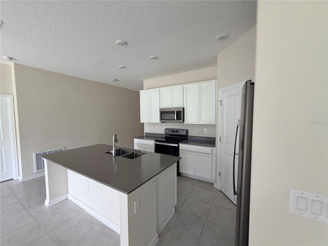 16419 GLASSY LOCH LOOP, Clermont, FL 34714
