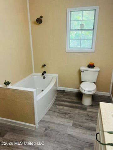 4103 Lake Street, Bay Saint Louis, MS 39520