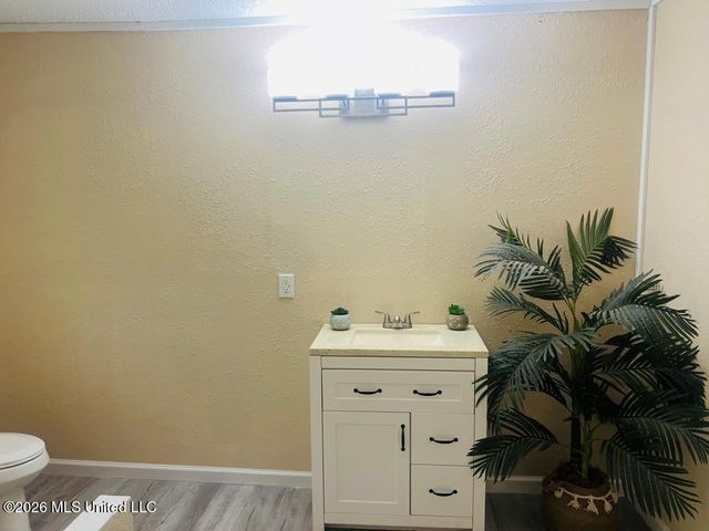4103 Lake Street, Bay Saint Louis, MS 39520