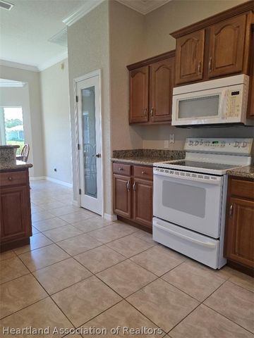 103 Citrus Road NE, Lake Placid, FL 33852