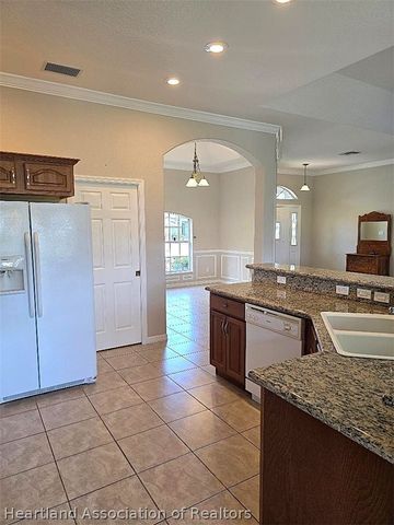 103 Citrus Road NE, Lake Placid, FL 33852