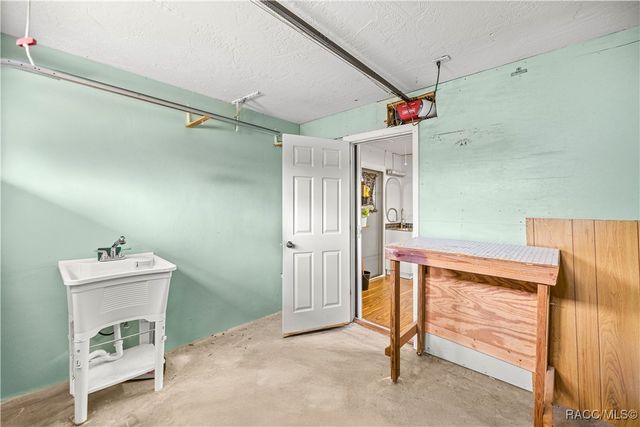 316 S Lincoln Avenue, Beverly Hills, FL 34465