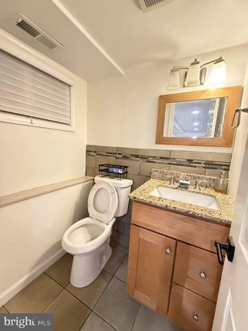 621 CROYDEN DR, Cherry Hill, NJ 08003