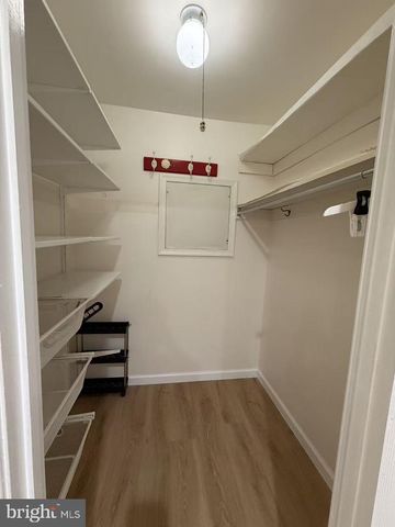 621 CROYDEN DR, Cherry Hill, NJ 08003