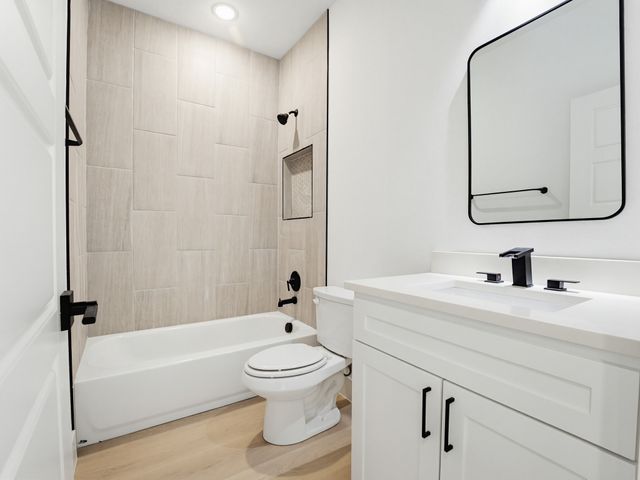 7727 Brownsville Avenue, Dallas, TX 75216