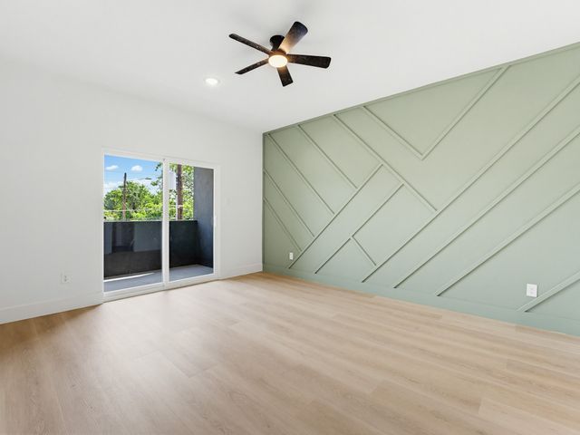 7727 Brownsville Avenue, Dallas, TX 75216