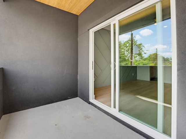 7727 Brownsville Avenue, Dallas, TX 75216