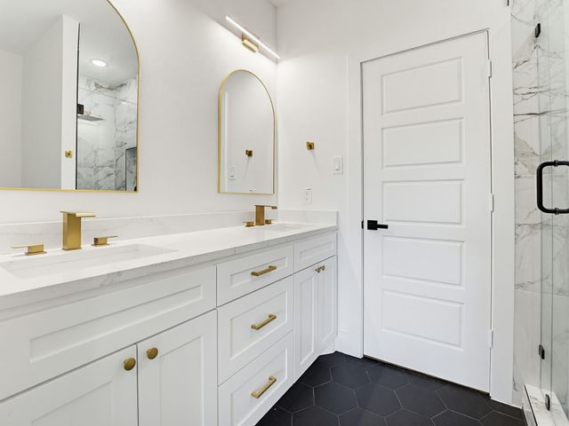 7727 Brownsville Avenue, Dallas, TX 75216