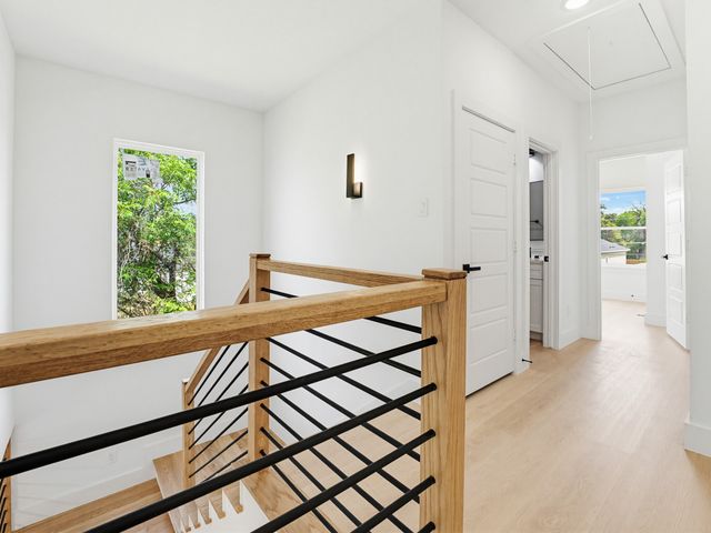 7727 Brownsville Avenue, Dallas, TX 75216