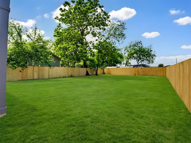 7727 Brownsville Avenue, Dallas, TX 75216