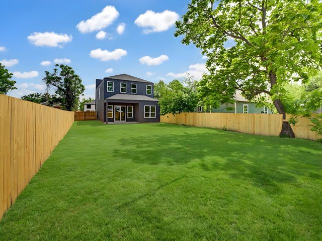 7727 Brownsville Avenue, Dallas, TX 75216