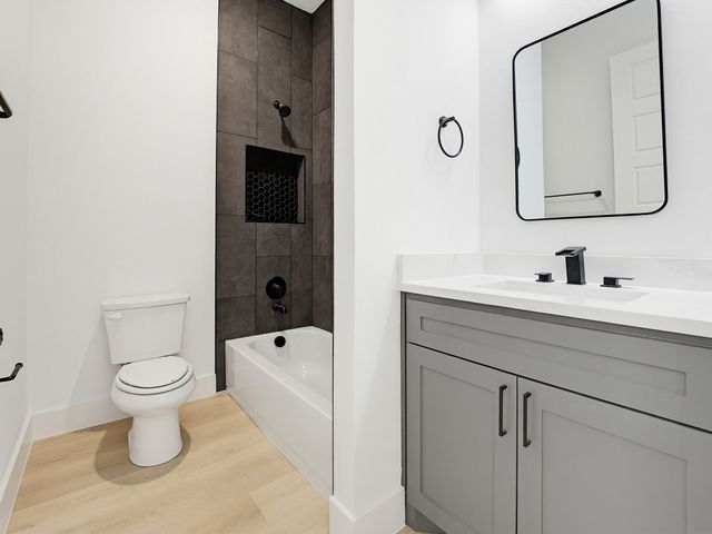 7727 Brownsville Avenue, Dallas, TX 75216