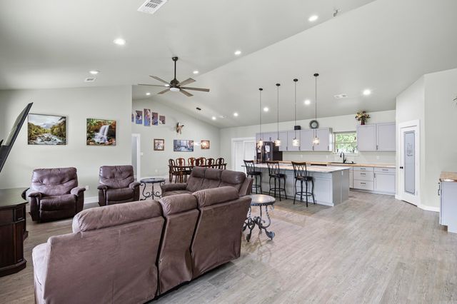 87 Randall Circle, Russellville, AR 72802