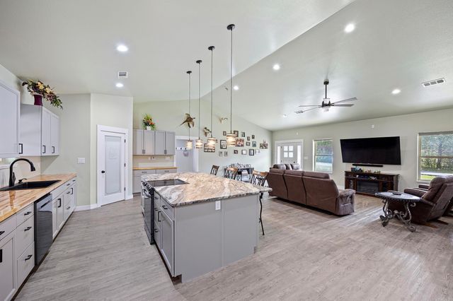 87 Randall Circle, Russellville, AR 72802
