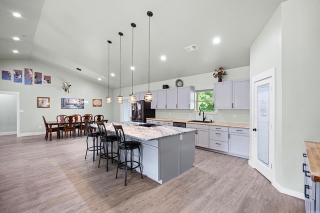 87 Randall Circle, Russellville, AR 72802