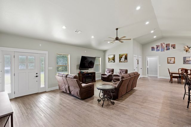 87 Randall Circle, Russellville, AR 72802