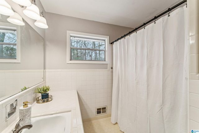 860 MARION LANE, Birmingham, AL 35235