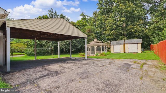 17400 LIVINGSTON RD, Accokeek, MD 20607