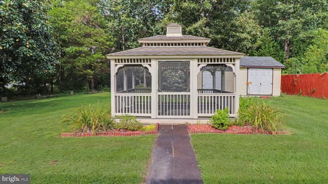 17400 LIVINGSTON RD, Accokeek, MD 20607