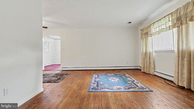 17400 LIVINGSTON RD, Accokeek, MD 20607