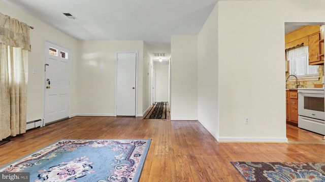 17400 LIVINGSTON RD, Accokeek, MD 20607