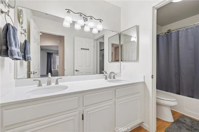 28127 Bobwhite Circle 98, Saugus, CA 91350