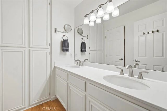 28127 Bobwhite Circle 98, Saugus, CA 91350