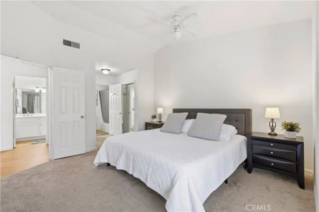 28127 Bobwhite Circle 98, Saugus, CA 91350