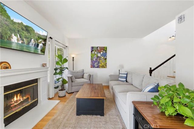28127 Bobwhite Circle 98, Saugus, CA 91350
