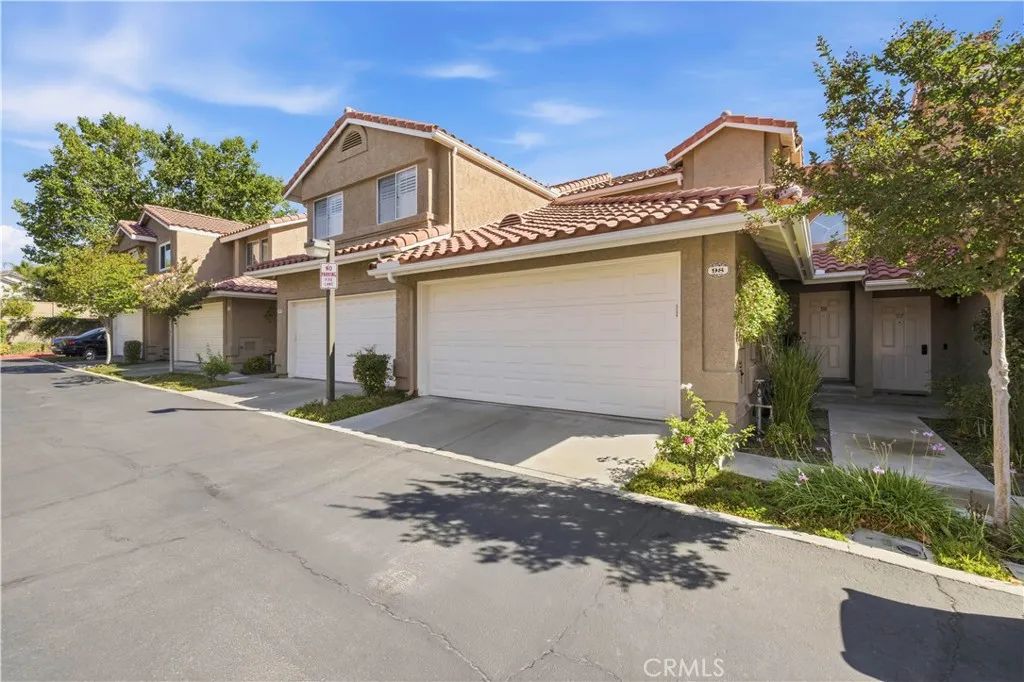 28127 Bobwhite Circle 98, Saugus, CA 91350