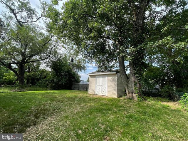 38 LEA RD, New Castle, DE 19720