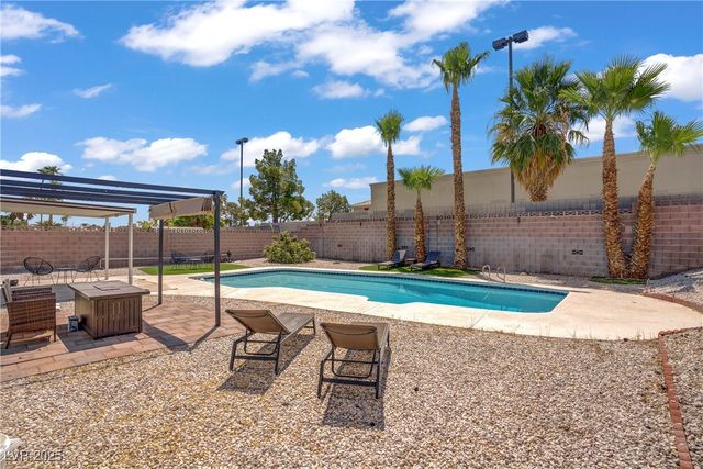 3831 Calle De Benito, Las Vegas, NV 89121