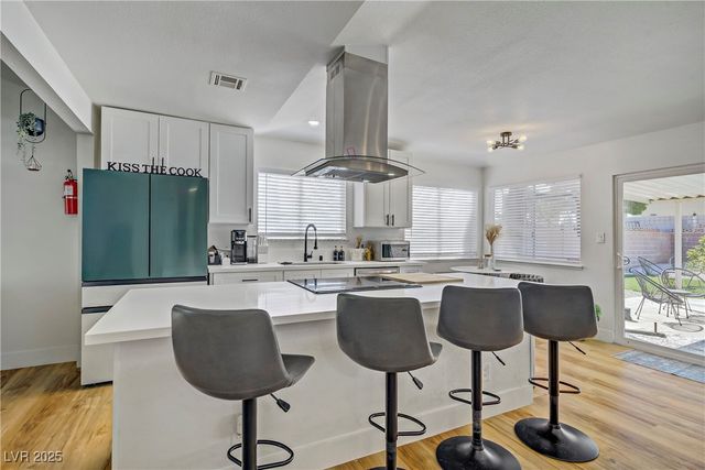 3831 Calle De Benito, Las Vegas, NV 89121